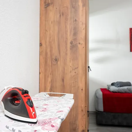 Serviceroom24 - Space In Wlan - Smart-tv - 24-7 Check-in Und Kueche Apartment *