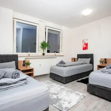 Serviceroom24 - Space In Wlan - Smart-tv - 24-7 Check-in Und Kueche *