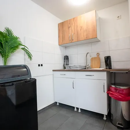 Serviceroom24 - Space In Wlan - Smart-tv - 24-7 Check-in Und Kueche Apartment Recklinghausen
