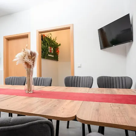 Serviceroom24 - Space In Wlan - Smart-tv - 24-7 Check-in Und Kueche Recklinghausen