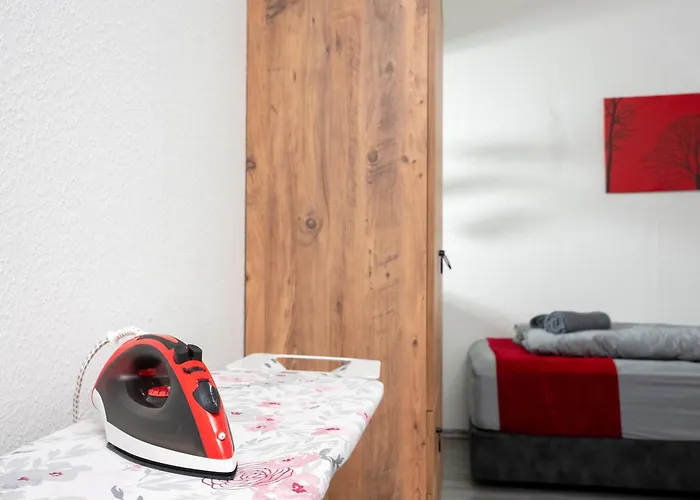 Serviceroom24 - Space In Wlan - Smart-tv - 24-7 Check-in Und Kueche Appartement *