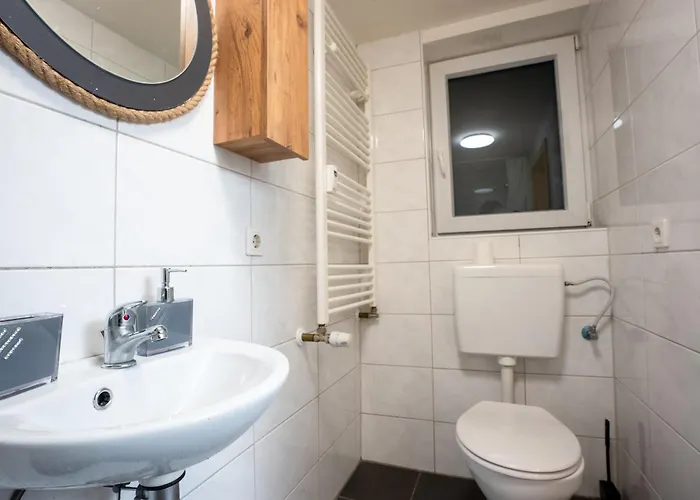 Serviceroom24 - Space In Wlan - Smart-tv - 24-7 Check-in Und Kueche Appartement