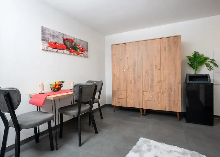 Serviceroom24 - Space In Wlan - Smart-tv - 24-7 Check-in Und Kueche *