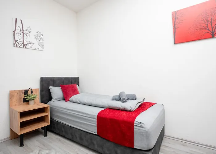 Serviceroom24 - Space In Wlan - Smart-tv - 24-7 Check-in Und Kueche Appartement *